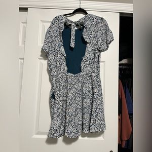 Abercrombie Floral Blue Backless Romper with Pockets! XL Tall